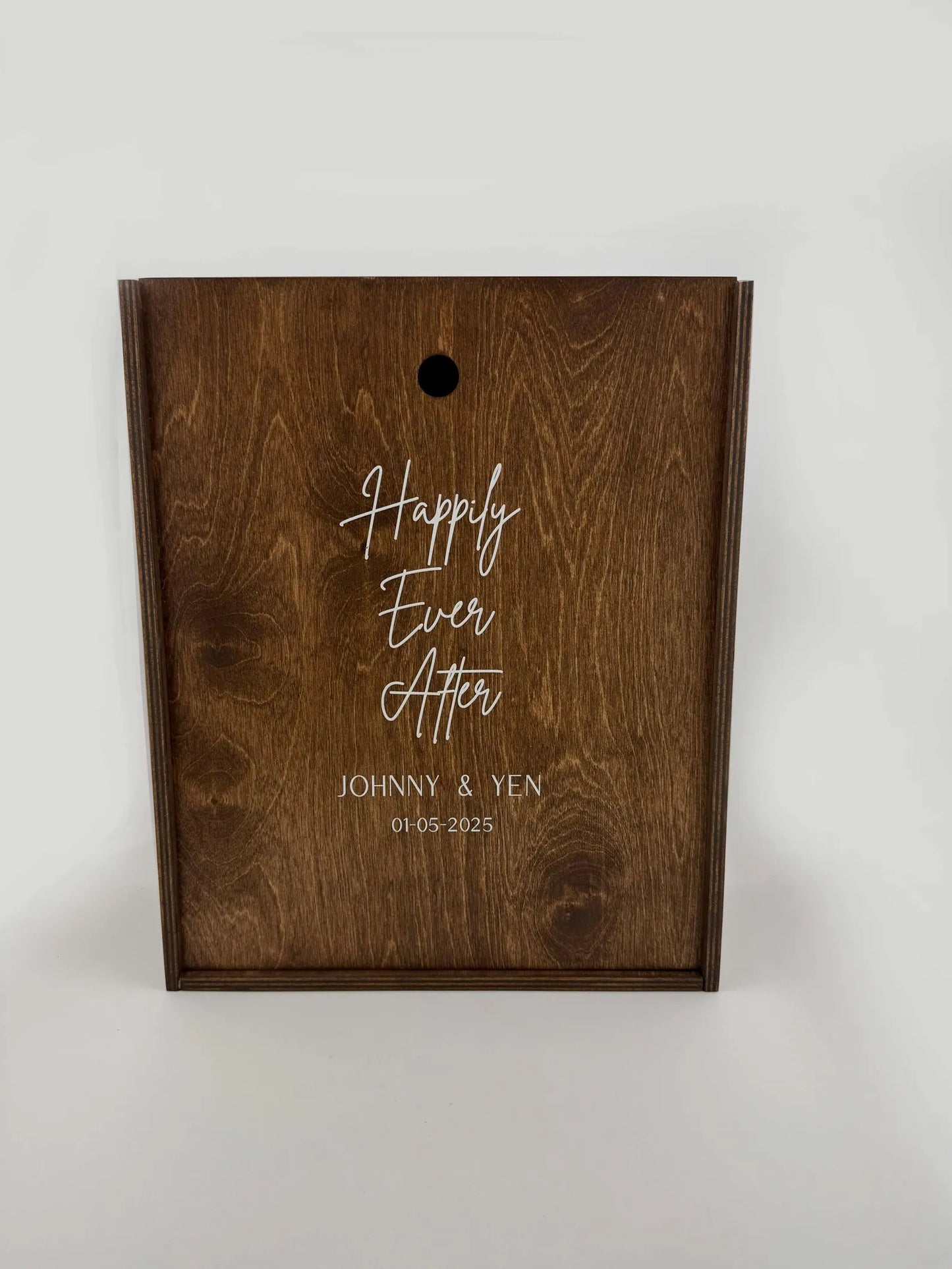 Custom Engraved Wine Glass Gift Box Set